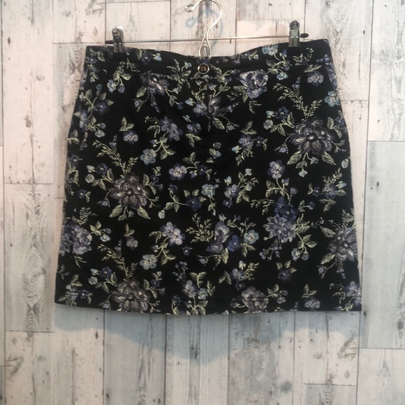 Karen Scott Dark Blue Floral Skort 6 - Picture 1 of 10